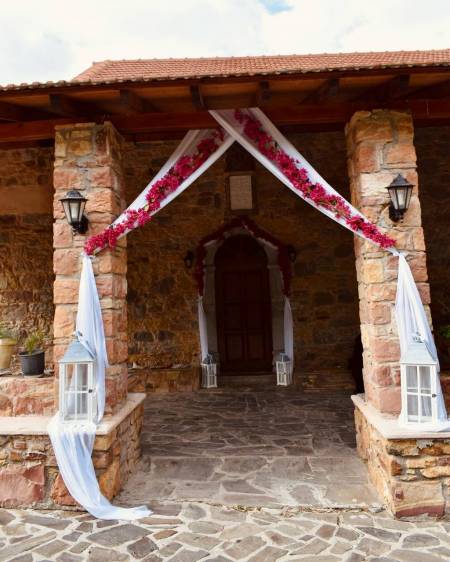 Μιχάλης & Φλώρα , Άγιος Παντελεήμονας στο Μονοδένδρι