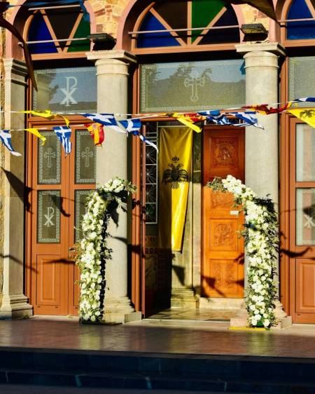 Γιώργος και  Στέλα, Παναγία Λατομίτισσα