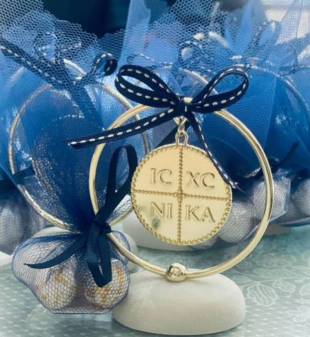 Μπομπονιέρα γάμου και βάπτισης βότσαλο με μεταλλικό στεφάνι και  κωνσταντινάτο