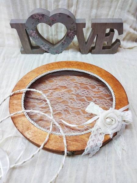 Στεφανοθήκη ξύλινη ΣΤ001