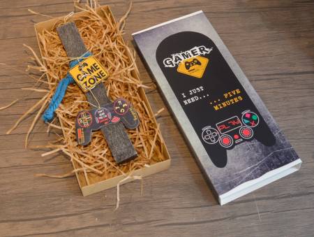 Πασχαλινή λαμπάδα εφηβική game zone