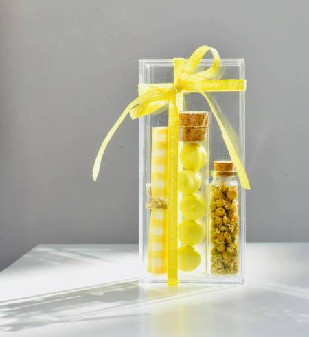Μπομπονιέρα σε plexiglas κουτάκι