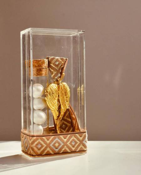 Μπομπονιέρα σε plexiglas κουτάκι