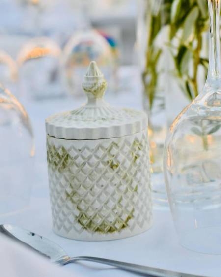 Γύψινη φοντανιέρα με καπάκι